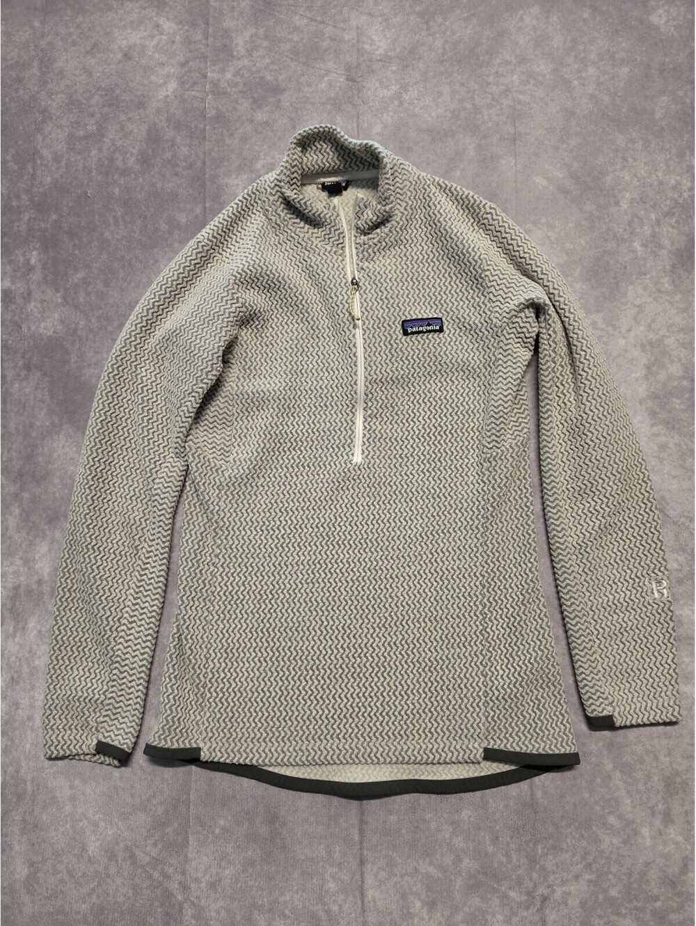 Patagonia Women’s Small Gray Textured Quarter Zip Fleece Pullover Sweater Jacket